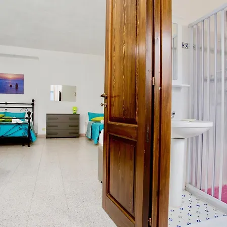 Il Veliero Blu Lipari Centro - Guest House
